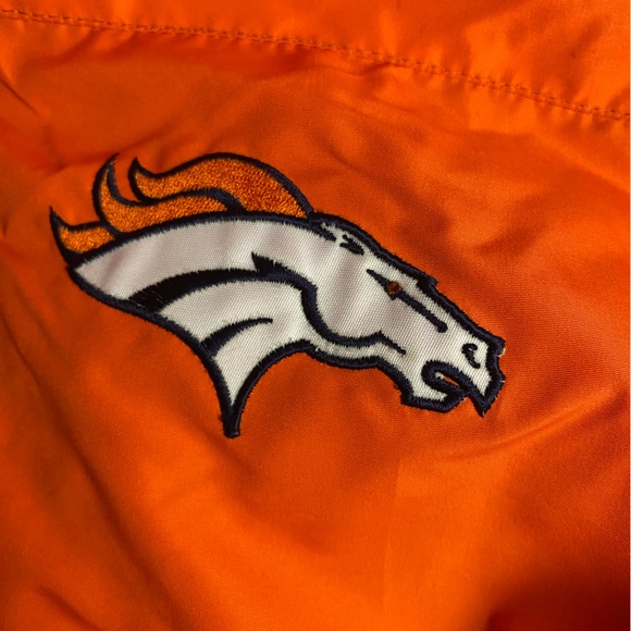 NFL Denver Broncos Safety Orange Hooded Winter Jacket - M - Picture 4 of 5